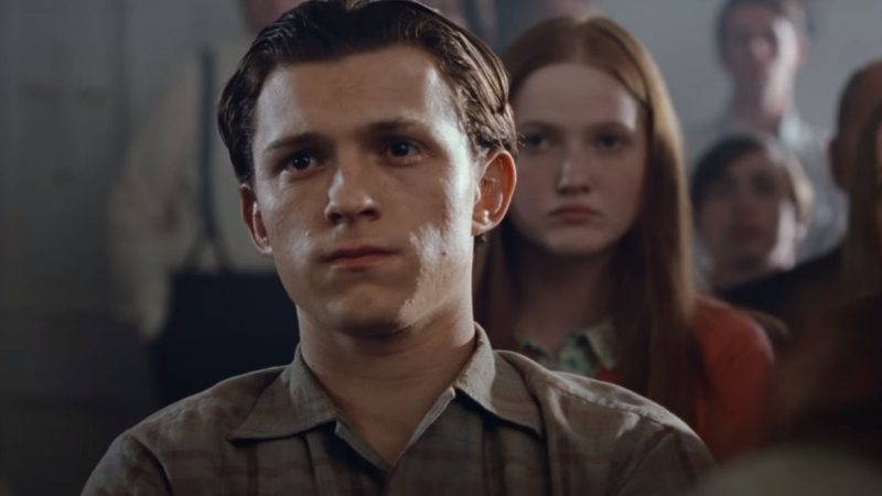 Tom Holland em The Devil All The Time (Foto: Reprodução / Youtube)