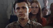 Tom Holland em The Devil All The Time (Foto: Reprodução / Youtube)