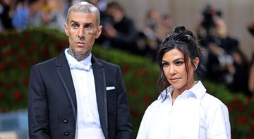 Travis Barker e Kourtney Kardashian (Foto: Dimitrios Kambouris/Getty Images)