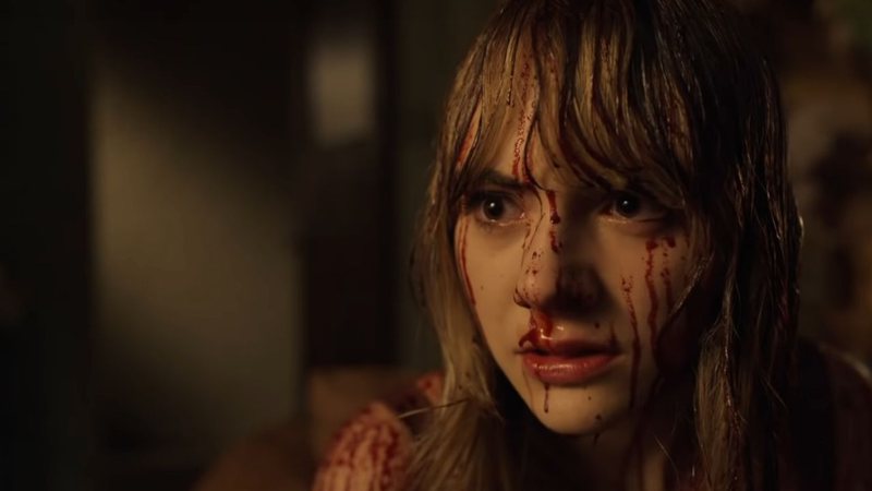 Emilia Jones em cena de Locke & Key (Foto: Reprodução / YouTube)