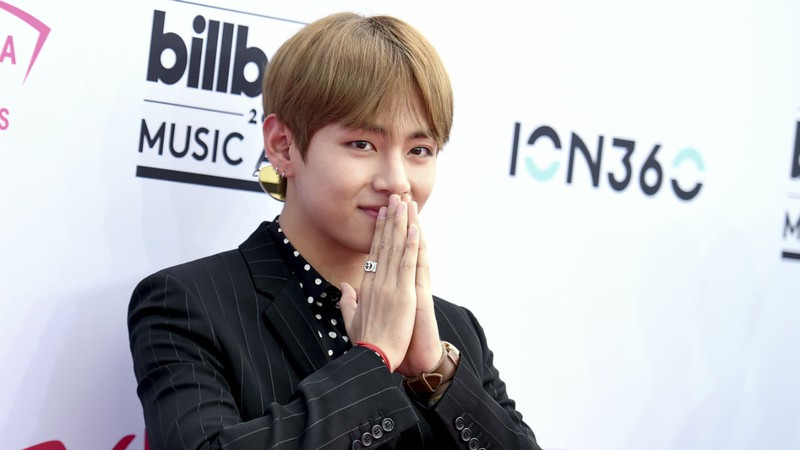 V, do BTS, no Billboard Music Awards de 2017 (Foto: AP/Invision/Richard Shotwell)