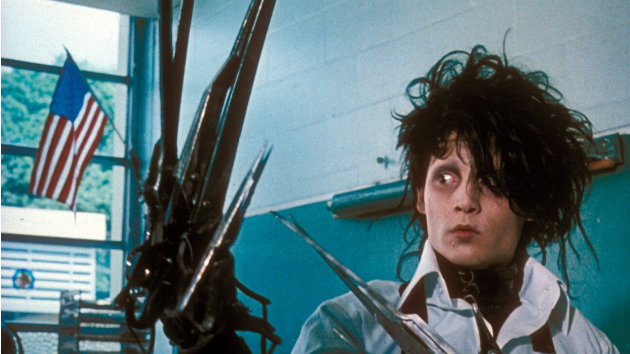 30 anos de Edward Mãos de Tesoura: 4 curiosidades sobre o clássico de Tim  Burton