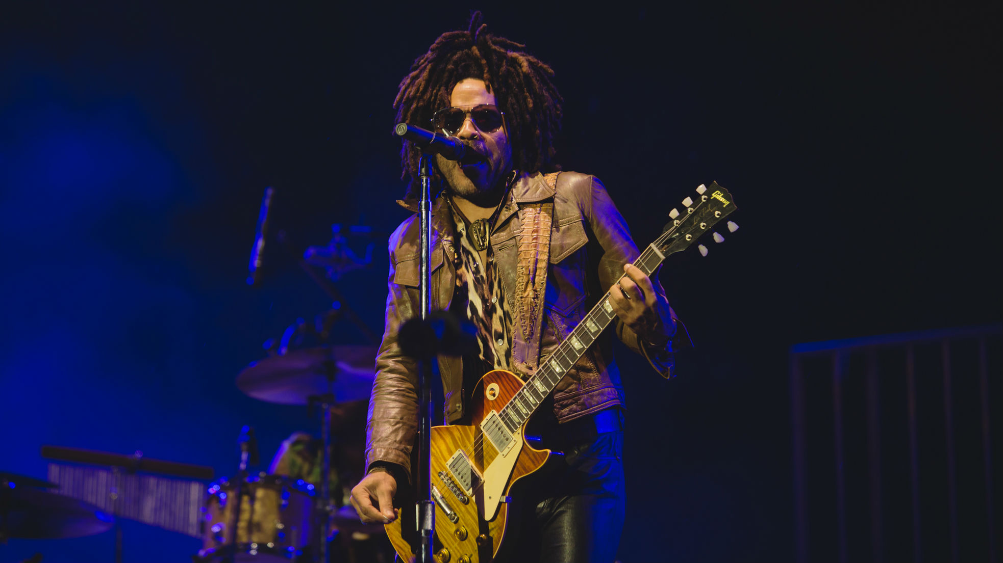 Lenny Kravitz diz que não conseguia dormir mais de duas horas por dia após  separação