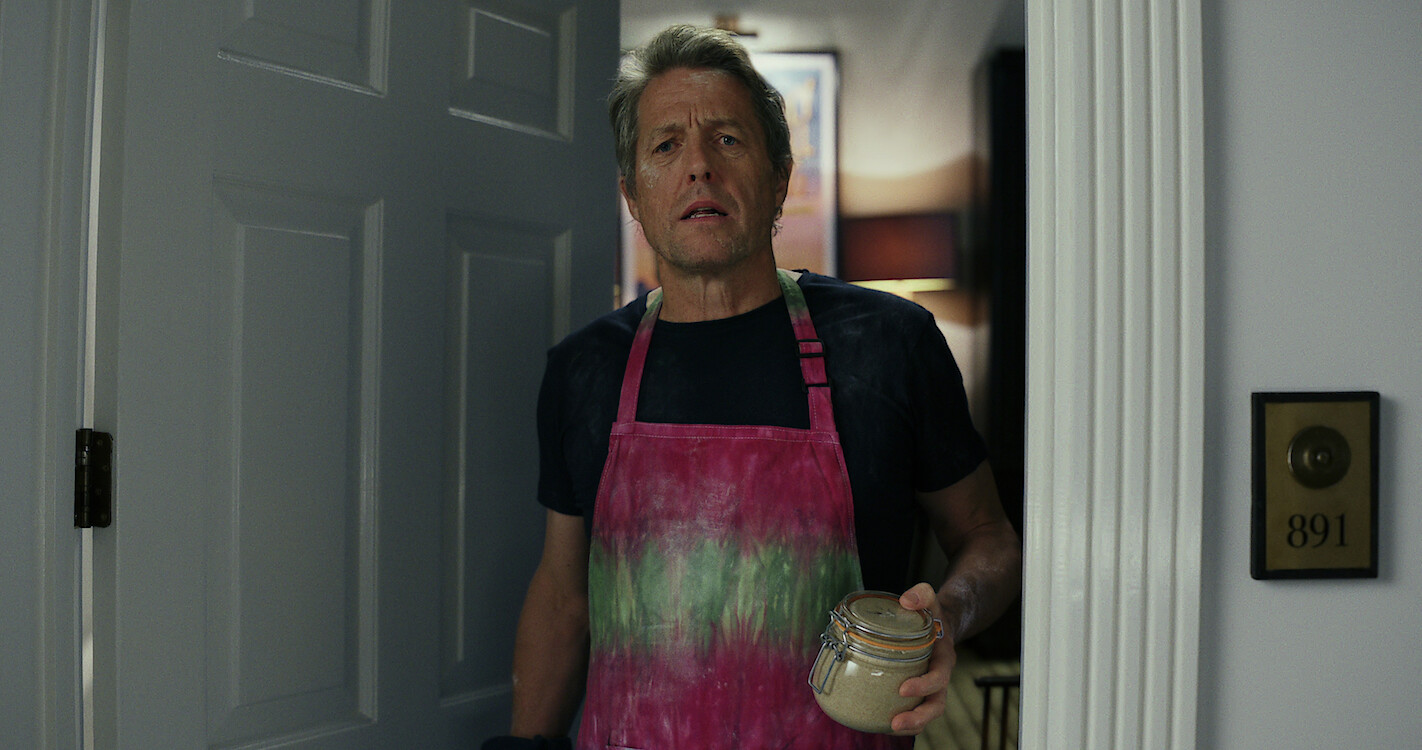 Hugh Grant em Glass Onion: Um Mistério Knives Out