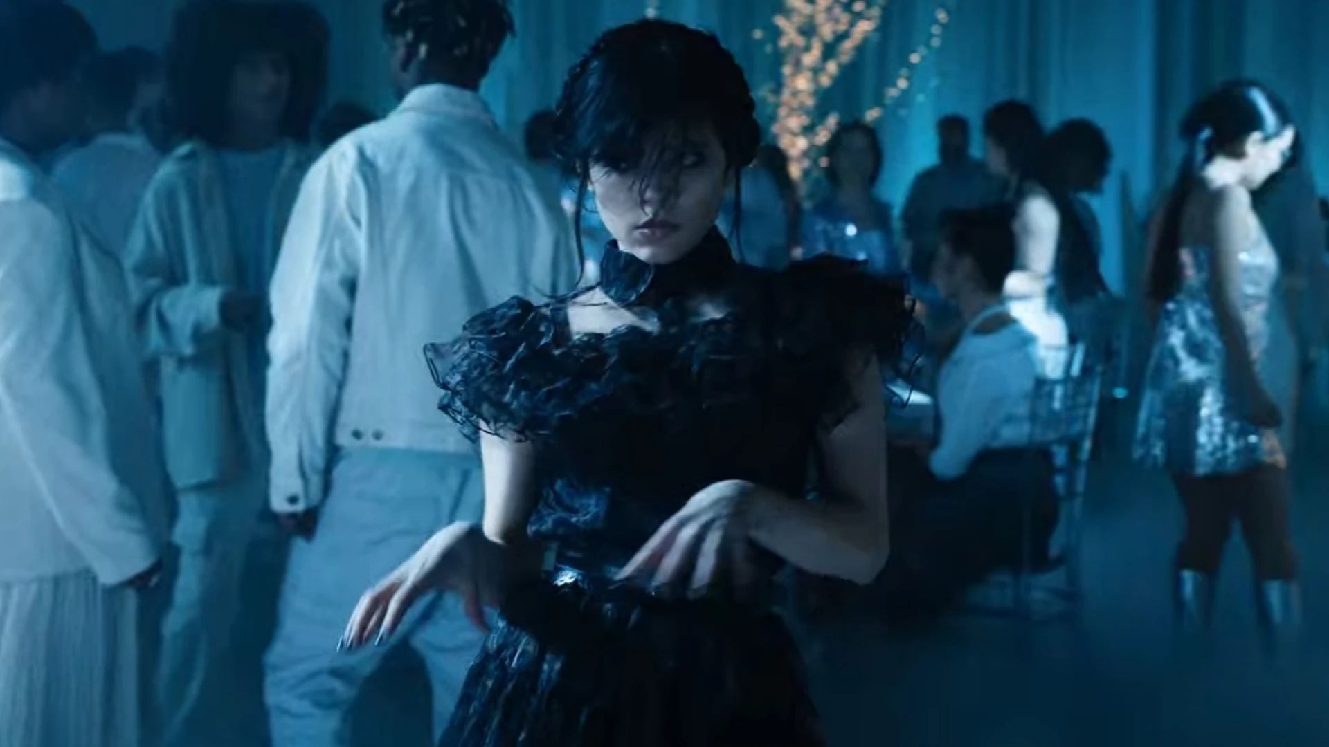 Cena de dança de Wandinha coreografada por Jenna Ortega (Foto: Reprodução/Netflix)