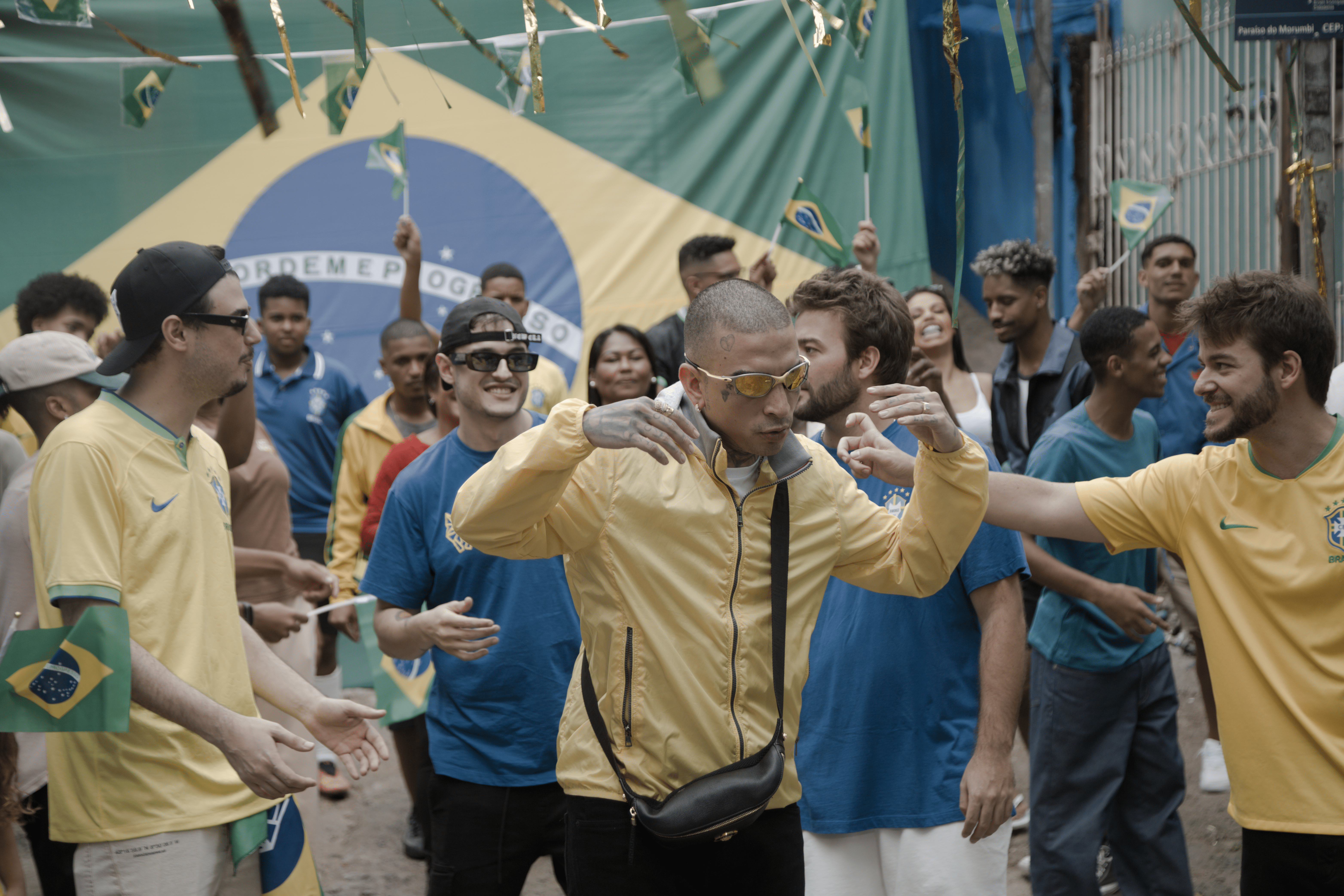 Mc Guimê em 'País do Futebol (No Flow)' (Reprodução)