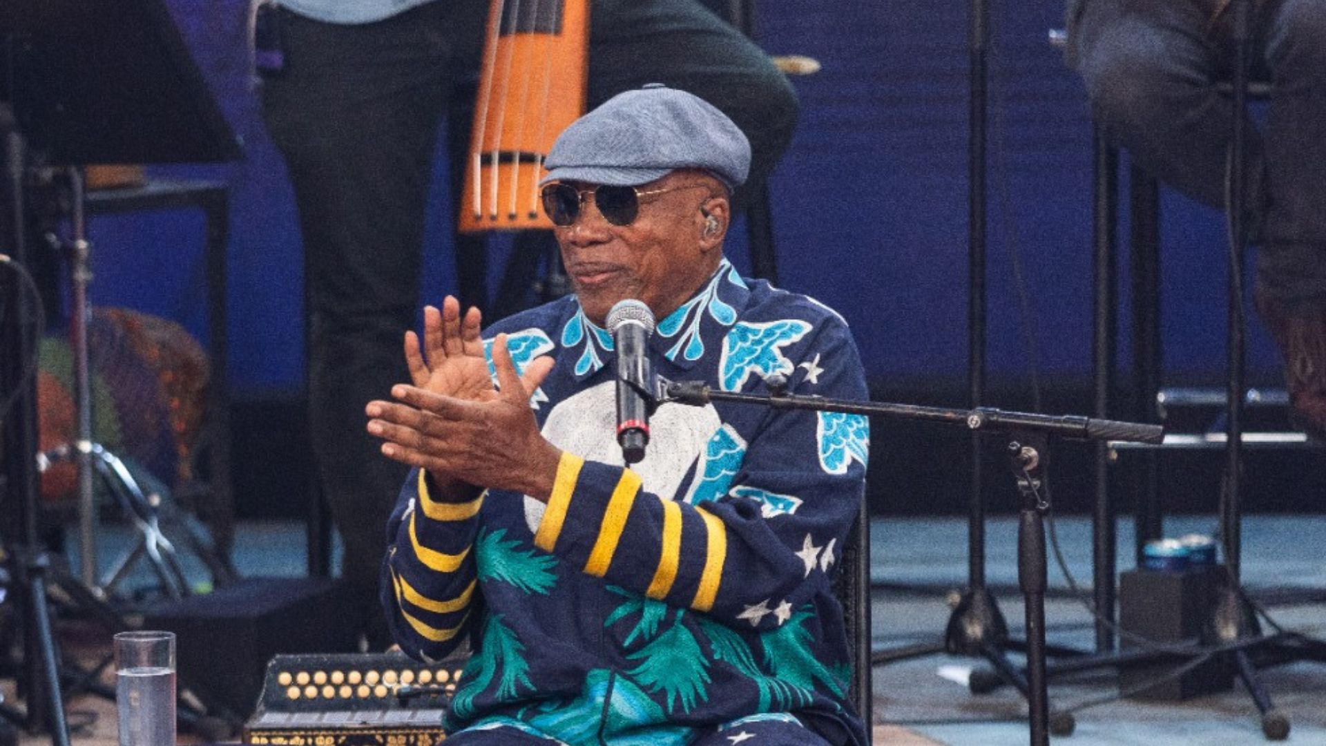 Milton Nascimento no Altas Horas deste sábado, 07 de janeiro (Foto: Globo/ Daniela Toviansky)