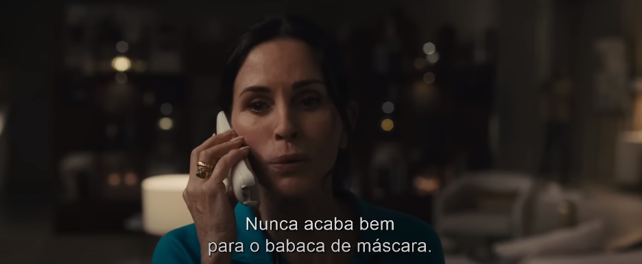 Gale Weathers, por Courtney Cox, em Pânico VI (Reprodução)