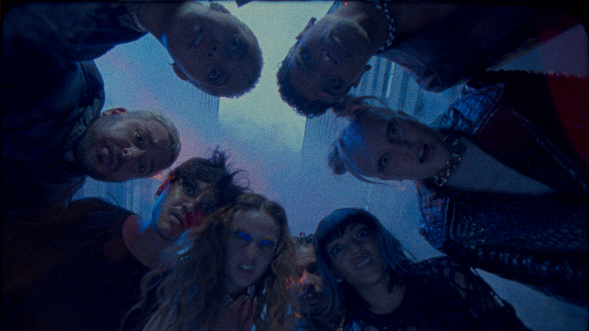 Deadcat clipe scarlett