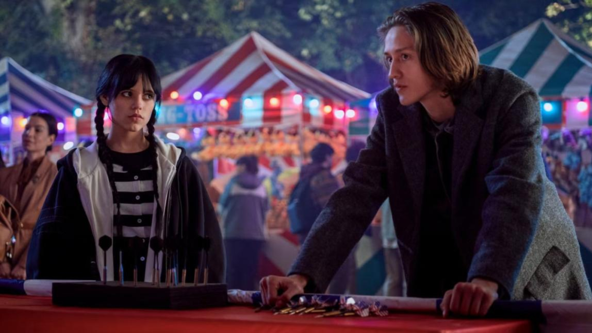 Jenna Ortega e Percy Hynes White