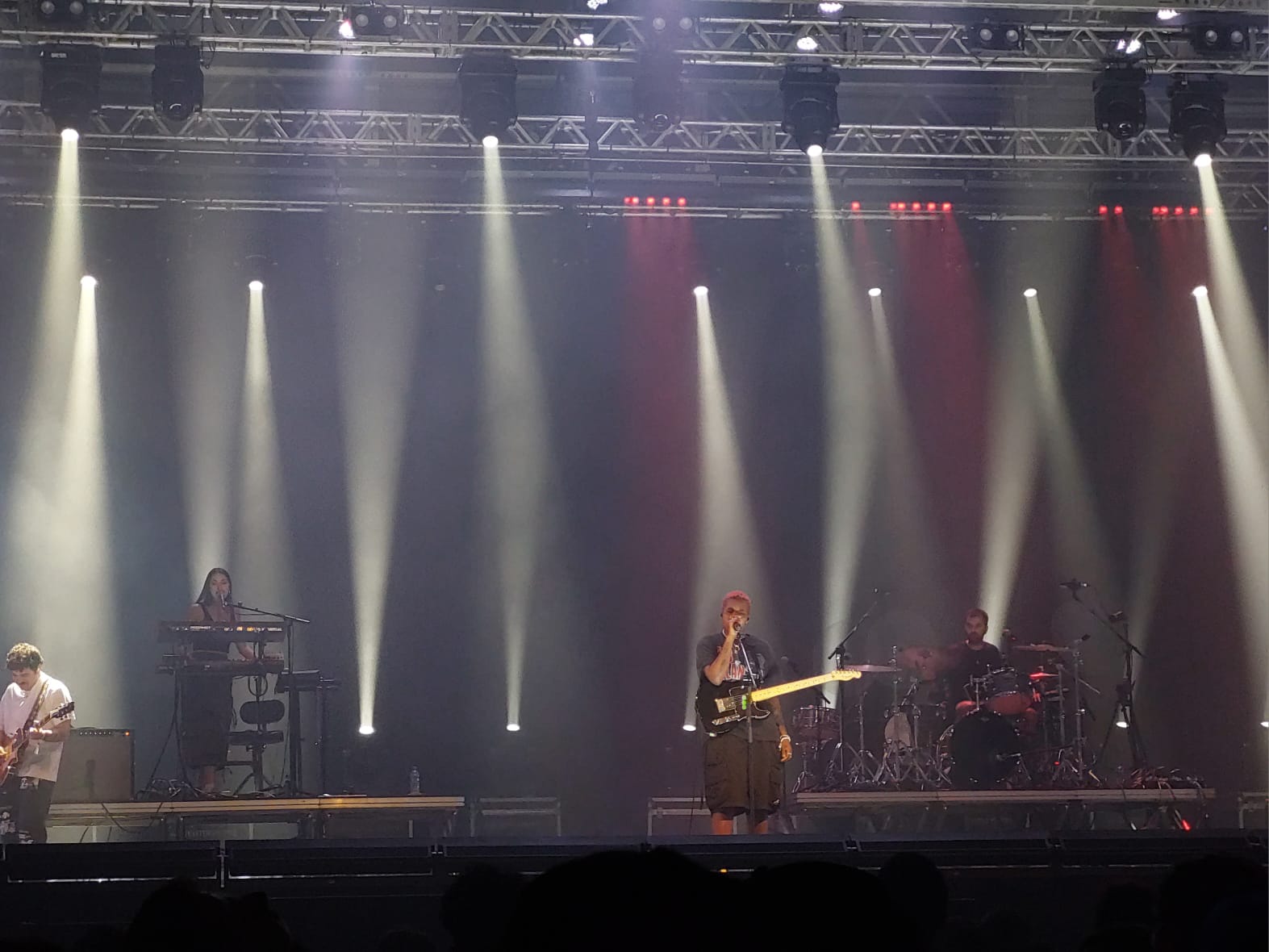 Arlo Parks no palco do C6 Fest