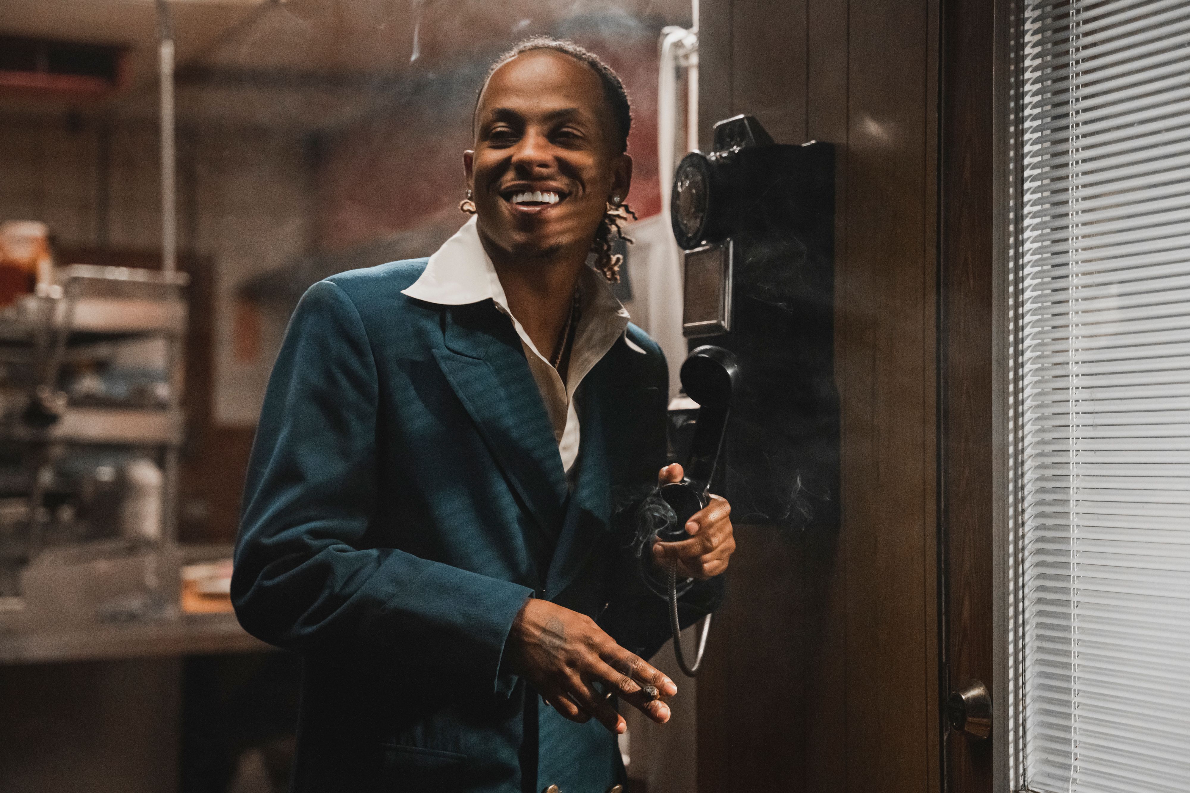 Rich the Kid no clipe de 'Conexões de Máfia', de Matuê