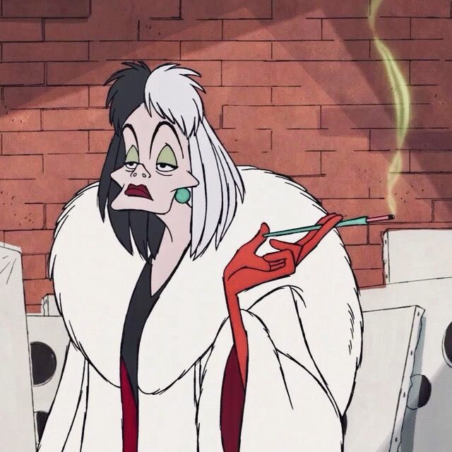 Cruella de Vil, de 101 Dálmatas