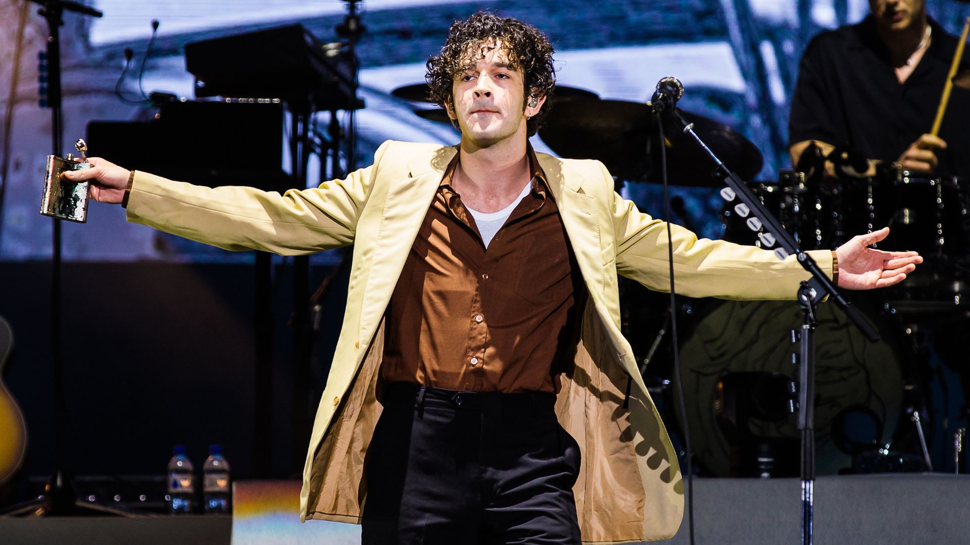 Matthew Healy com The 1975 no Lollapalooza Brasil 2023 (Foto: Mauricio Santana/Getty Images)