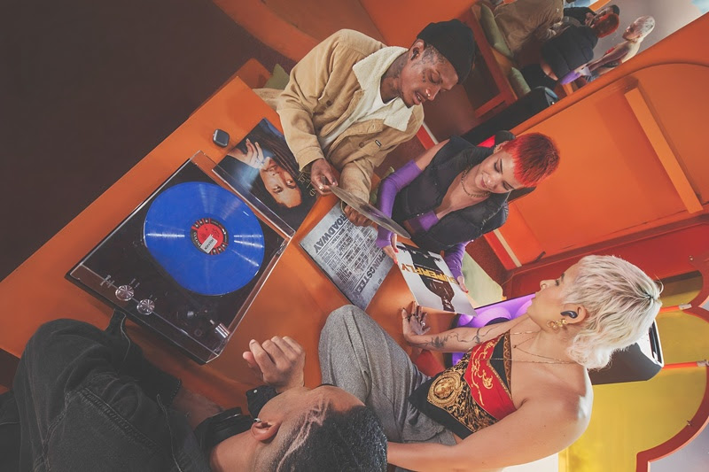 Toca-discos Polyvox (Reprodução)