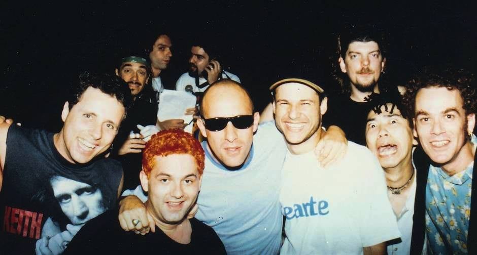 Titãs e Mamonas Assassinas (Reprodução/Facebook)