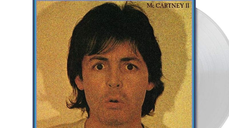 Aproveite a vinda do cantor ao país para se lembrar de alguns de seus materiais