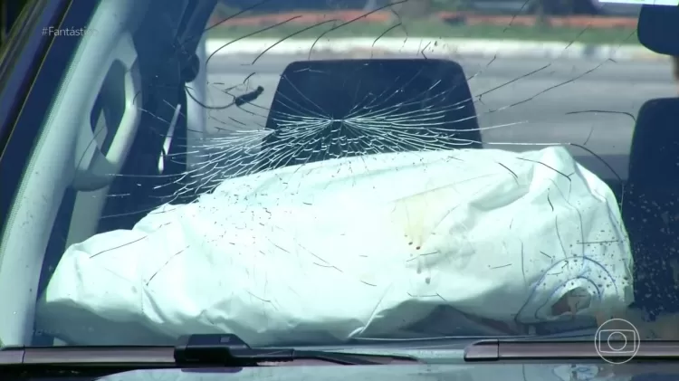 Imagens do Fantástico mostram carro de Mingau