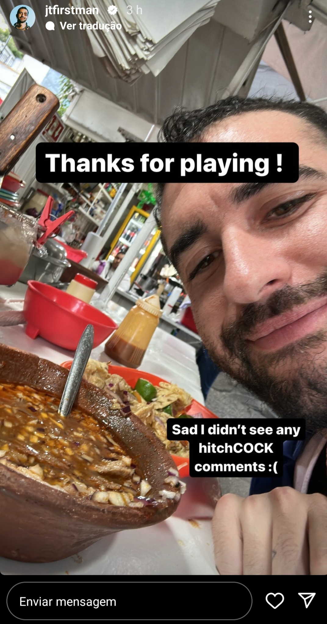 Jordan Firstman faz trocadilho sobre pênis — também chamado de 'cock' em inglês — com o nome de Hitchcock (Foto: Reprodução/Instagram)