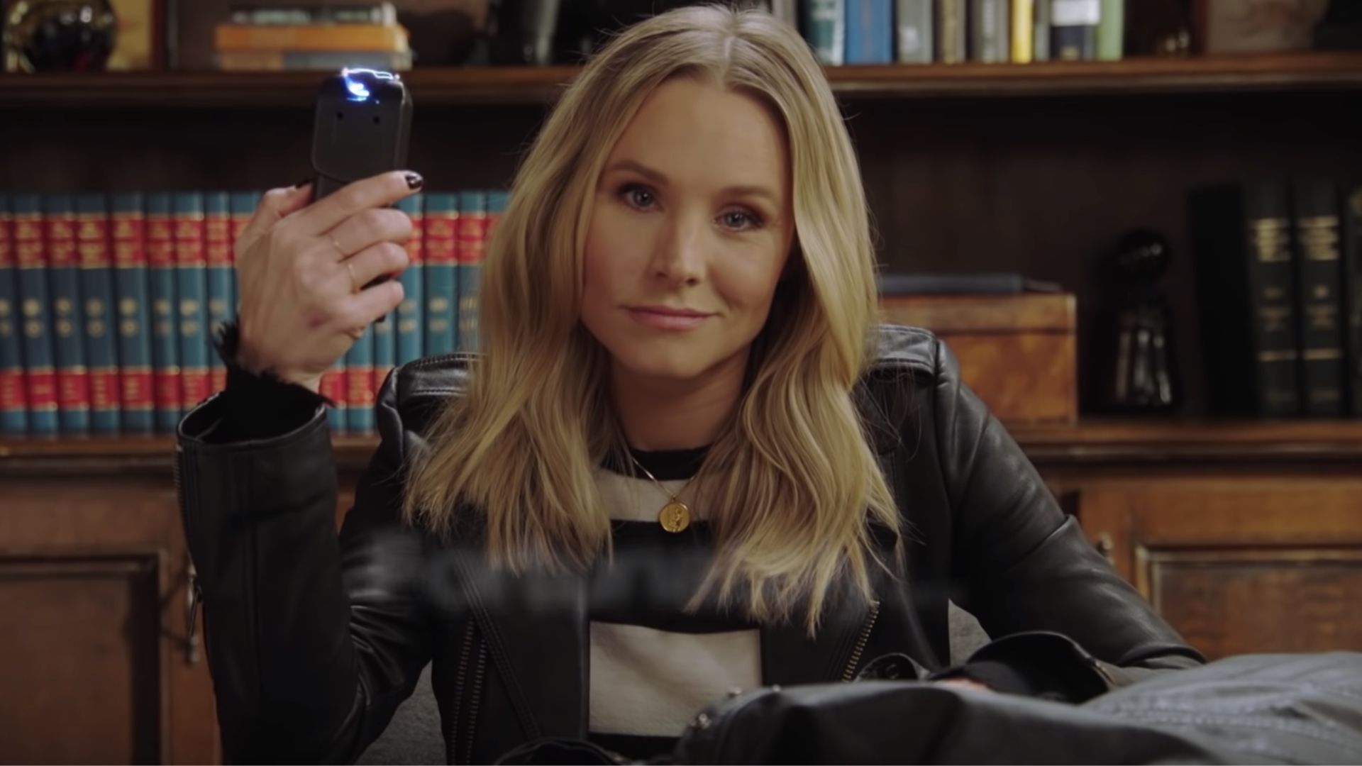 Veronica Mars foi revivida duas vezes, mas o final do reboot deixou os fãs com um gosto amargo na boca (Foto: Divulgação/Hulu)
