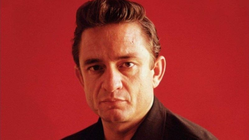 Conheça um pouco da carreira daquele conhecido pelos fãs como “O Homem de Preto”