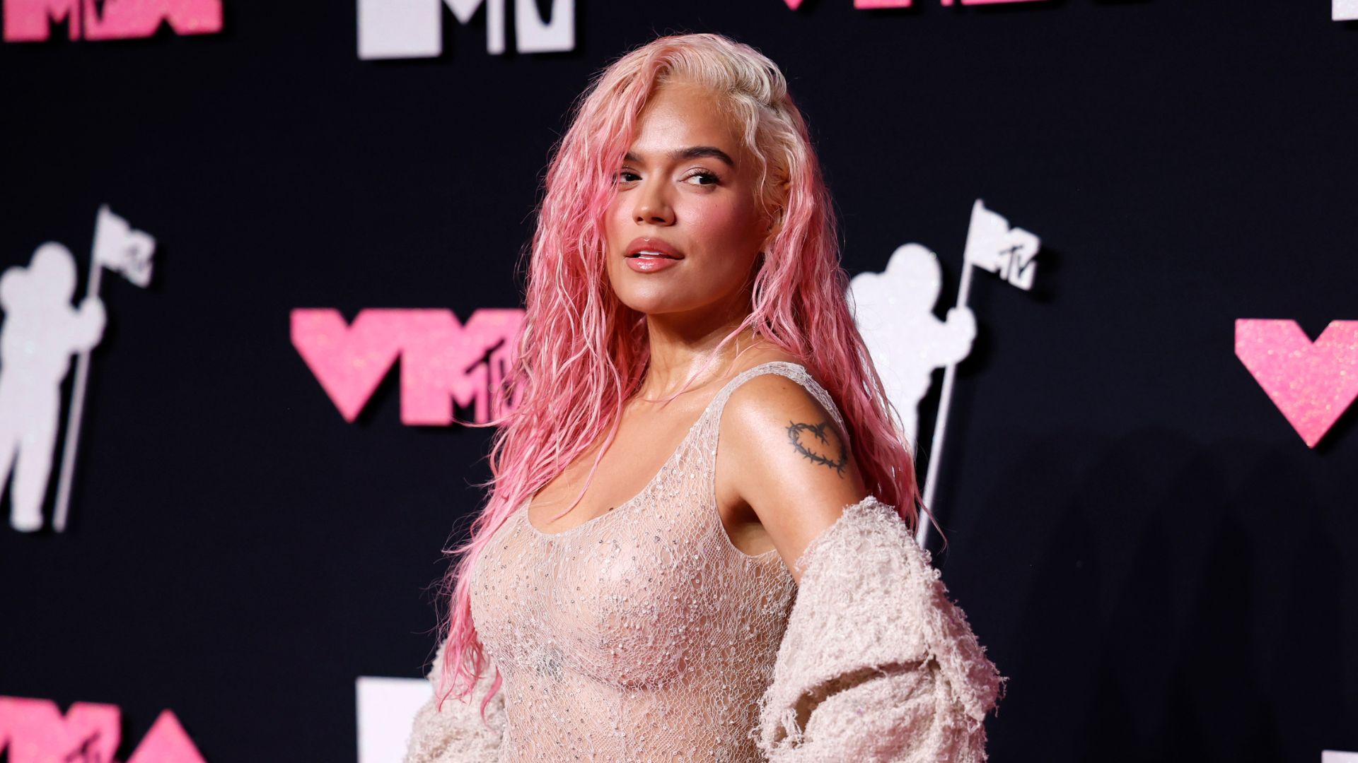Karol G no VMA's 2023 (Foto: Jason Kempín / Getty Images)