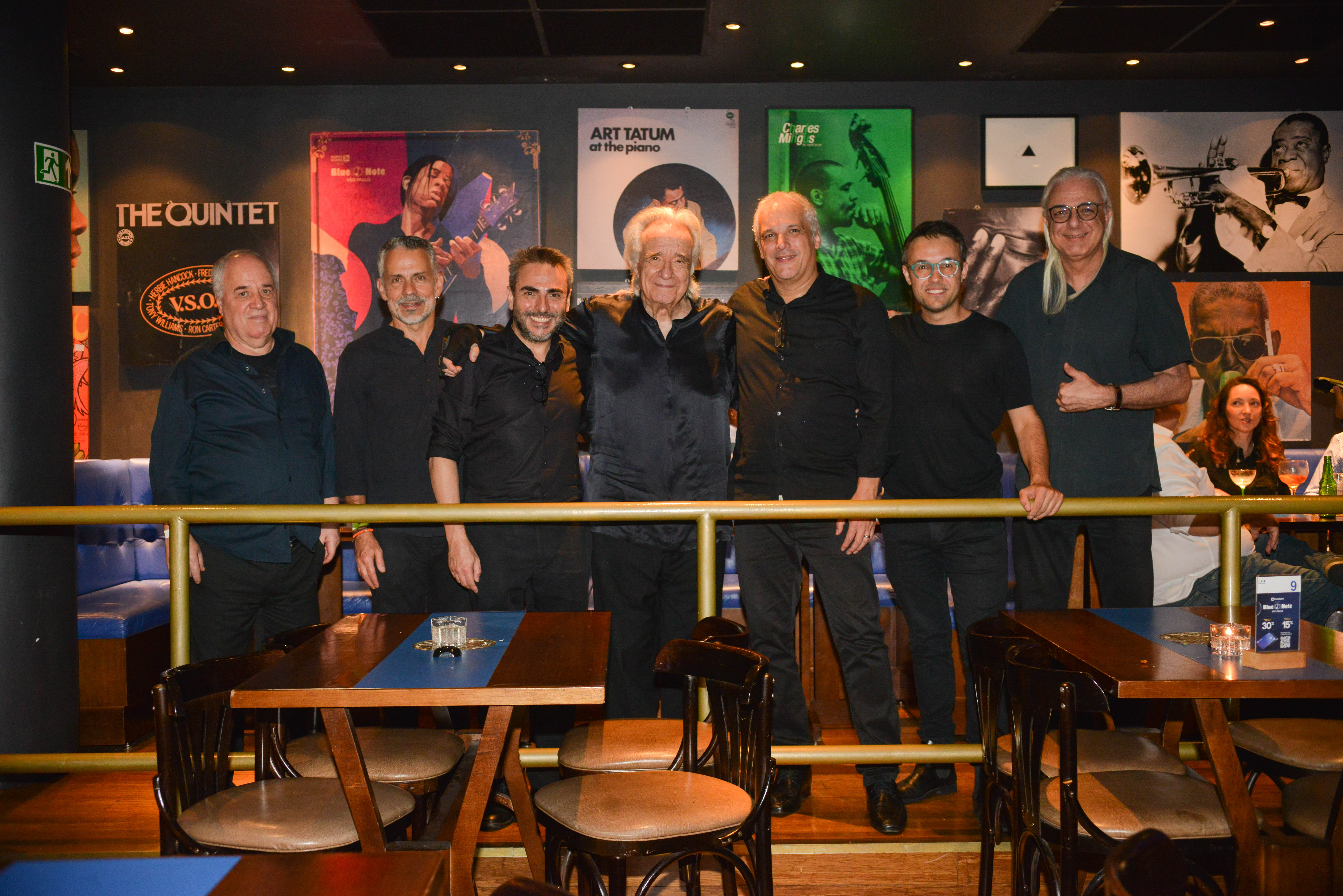 Maestro João Carlos Martins e sexteto (Fotos: Paulo Santos)