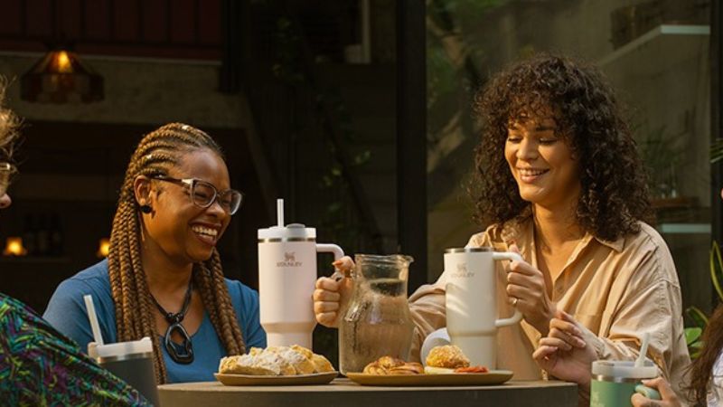 Dê uma olhada no catálogo e adquira a sua mais nova Stanley por um preço atraente!