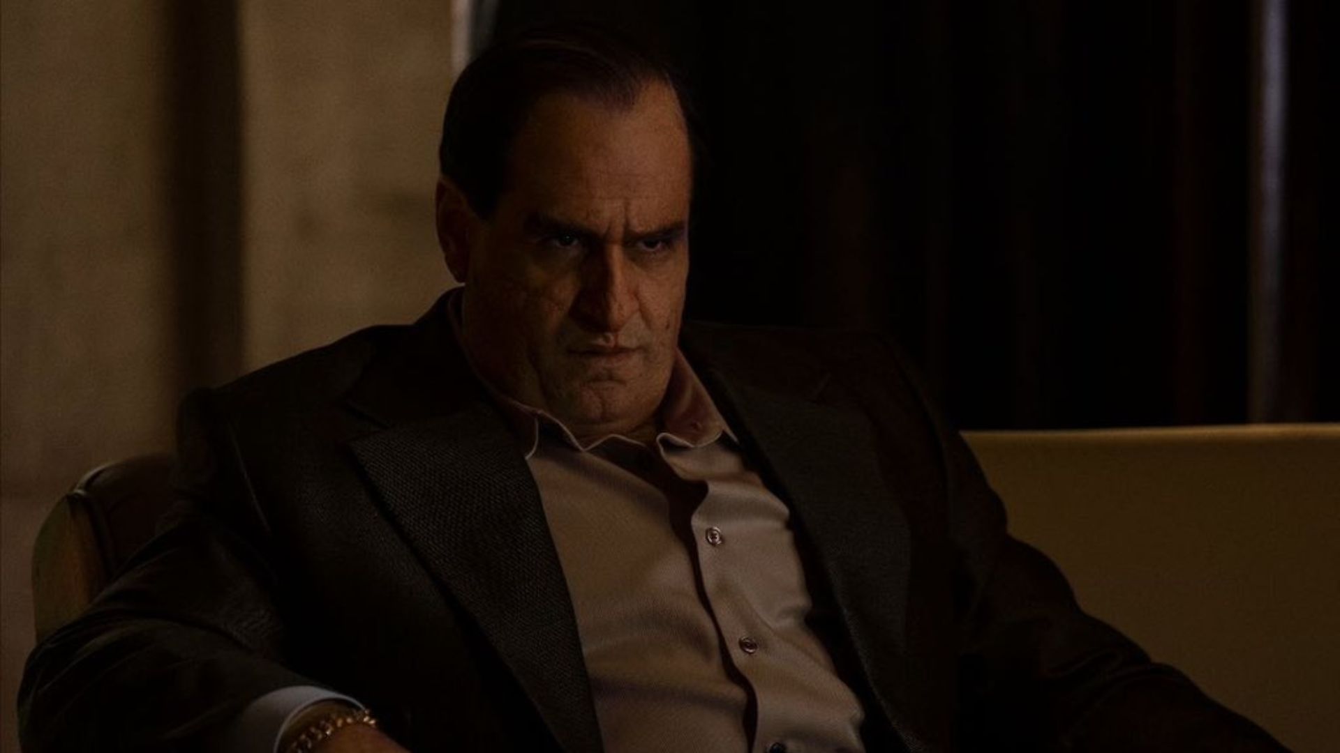 Cena de Pinguim, derivado de The Batman (2022) produzido pela Max (Foto: Reprodução/Max)