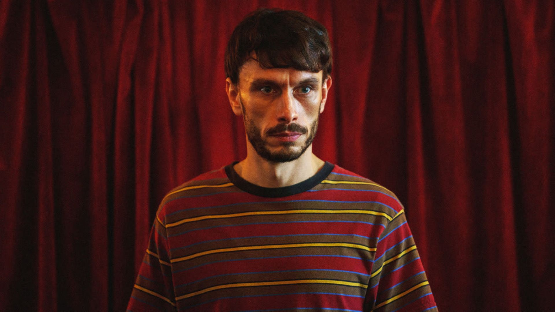 Bebê Rena, série de sucesso da Netflix, é realmente baseada em acontecimentos reais? (Foto: Divulgação/Netflix)