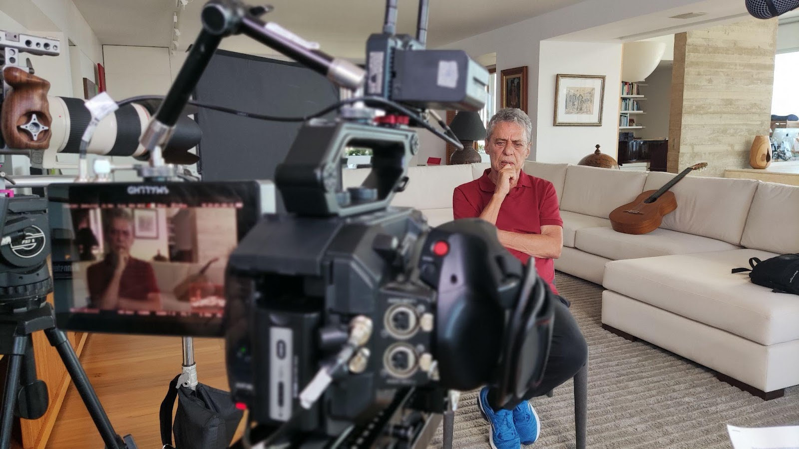 Chico Buarque dá depoimento para a série ‘Na Trilha do Som’ (Crédito: Divulgação/Curta!)