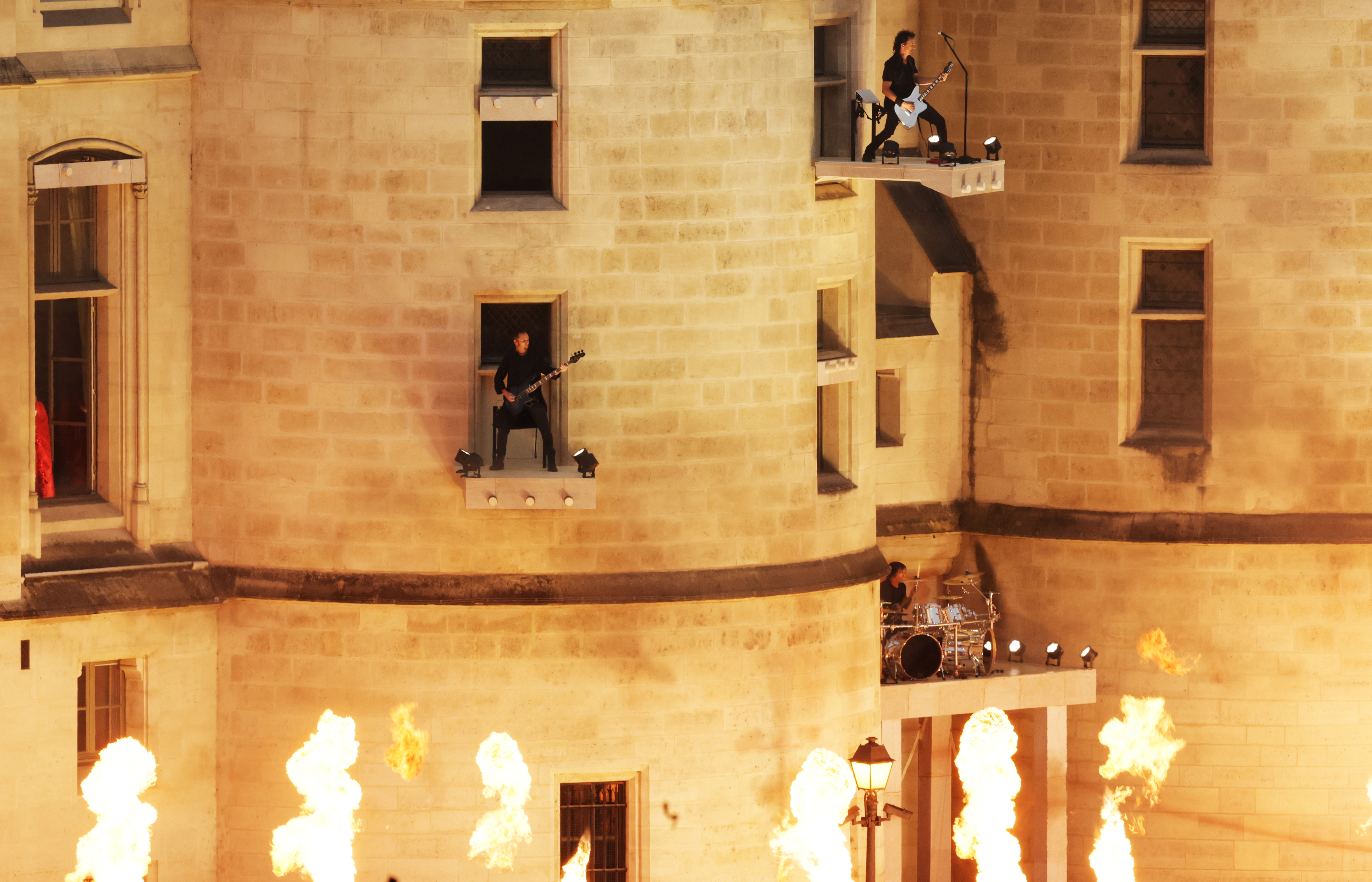 Gojira na cerimônia de abertura das Olimpíadas de Paris 2024 (Getty Images)