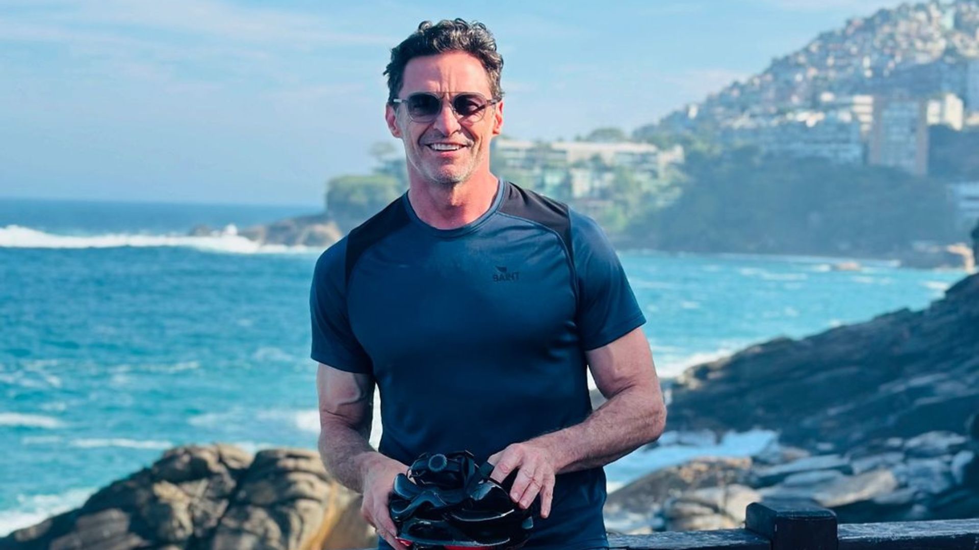 Hugh Jackman celebra o Rio de Janeiro em turnê de Deadpool & Wolverine