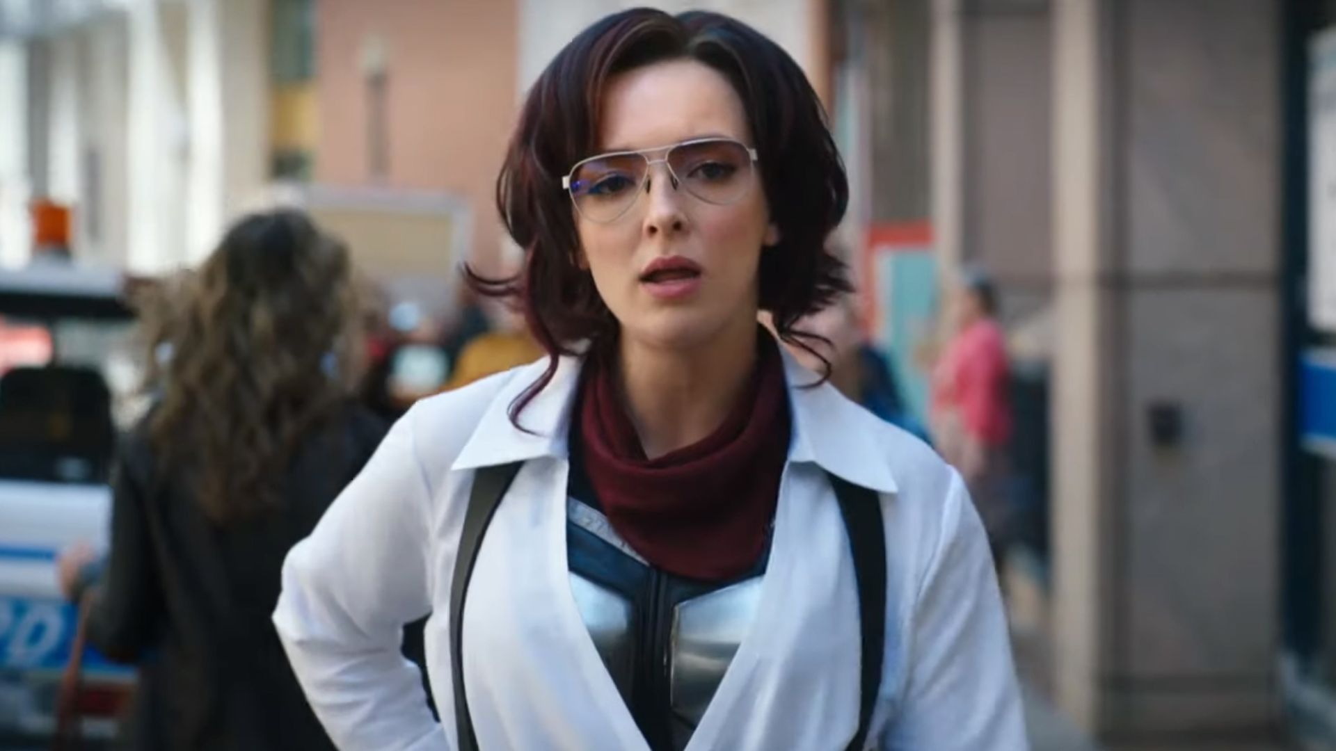 Jodie Comer, de Free Guy: Assumindo o Controle, foge de zumbis nas gravações de Extermínio 3