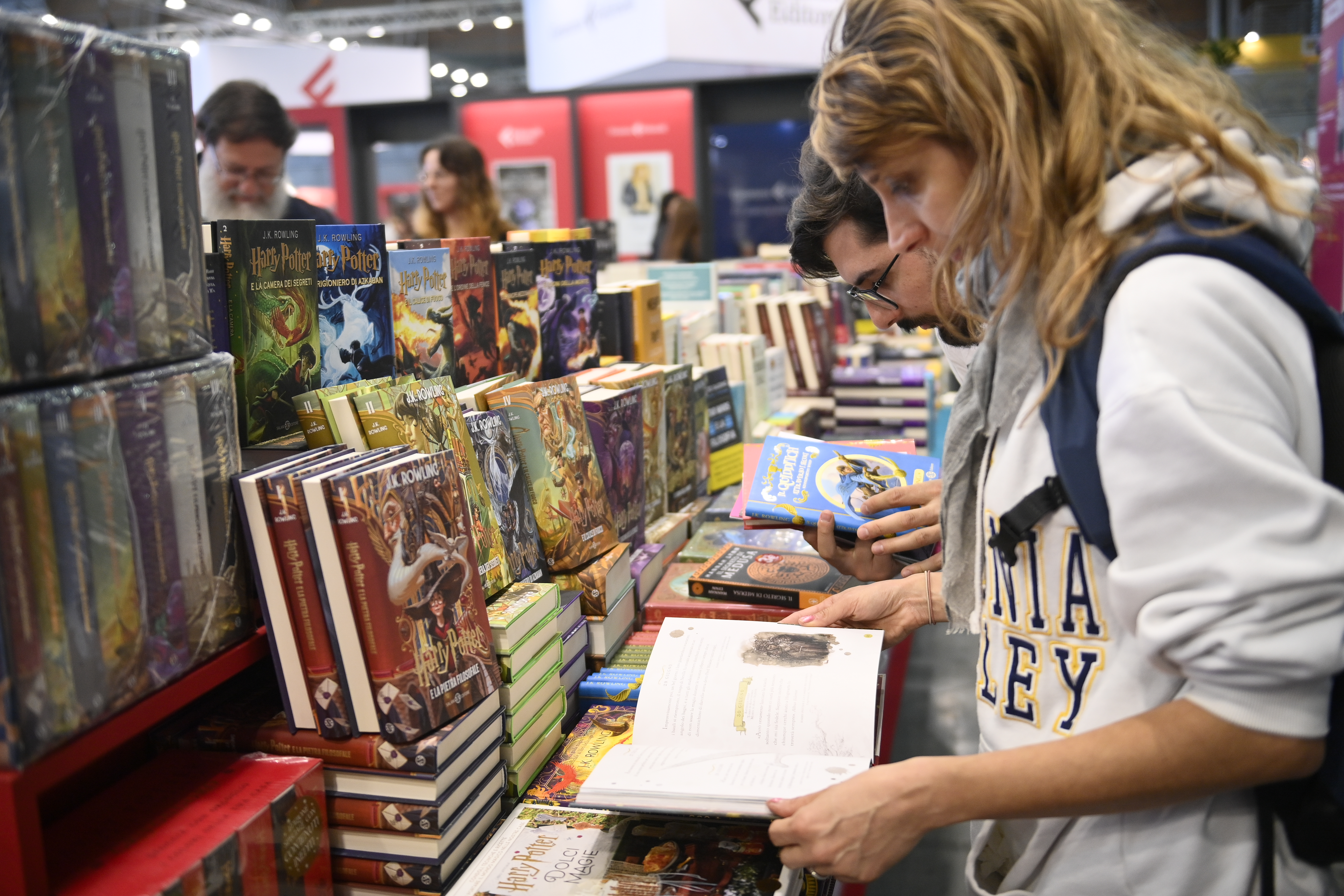 General view of people browsing books during the Turin Book Fair 2024 at Centro Congressi Lingotto on May 9, 2024 in Turin, Italy.(Photo by Stefano Guidi/Getty Images)