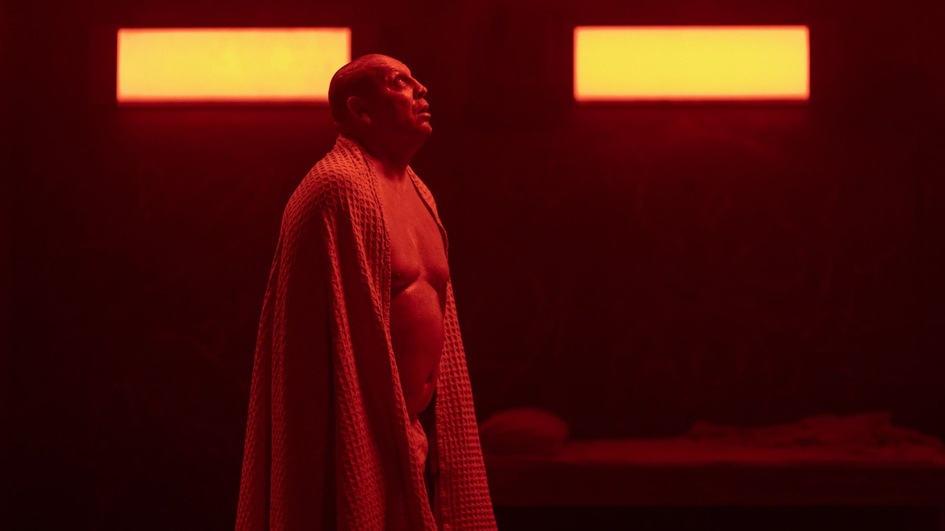 Prisioneiros se conhecem em novo clipe de "O Poço 2", novidade da Netflix