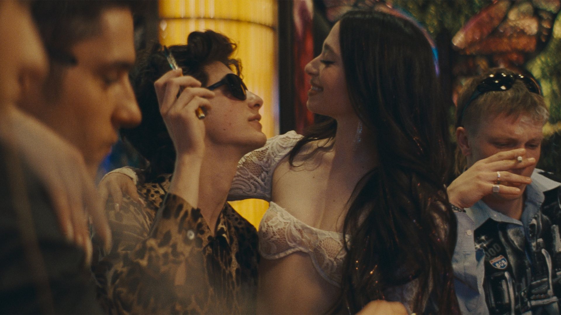 Anora, vencedor da Palma de Ouro em Cannes, é adiado e estreia apenas em 2025