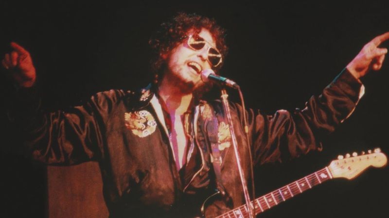 Reunimos cinco canções que se tornaram símbolos de resistência e protesto contra guerras, refletindo lutas por paz e justiça ao longo das décadas