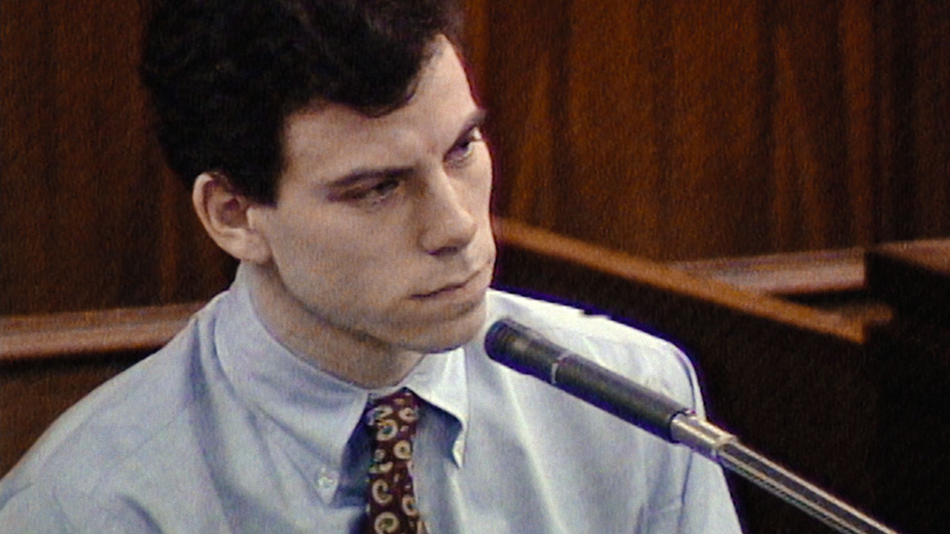 Erik Menendez aponta falhas da polícia em novo documentário, O Caso dos Irmãos Menendez: 'Teríamos sido presos'