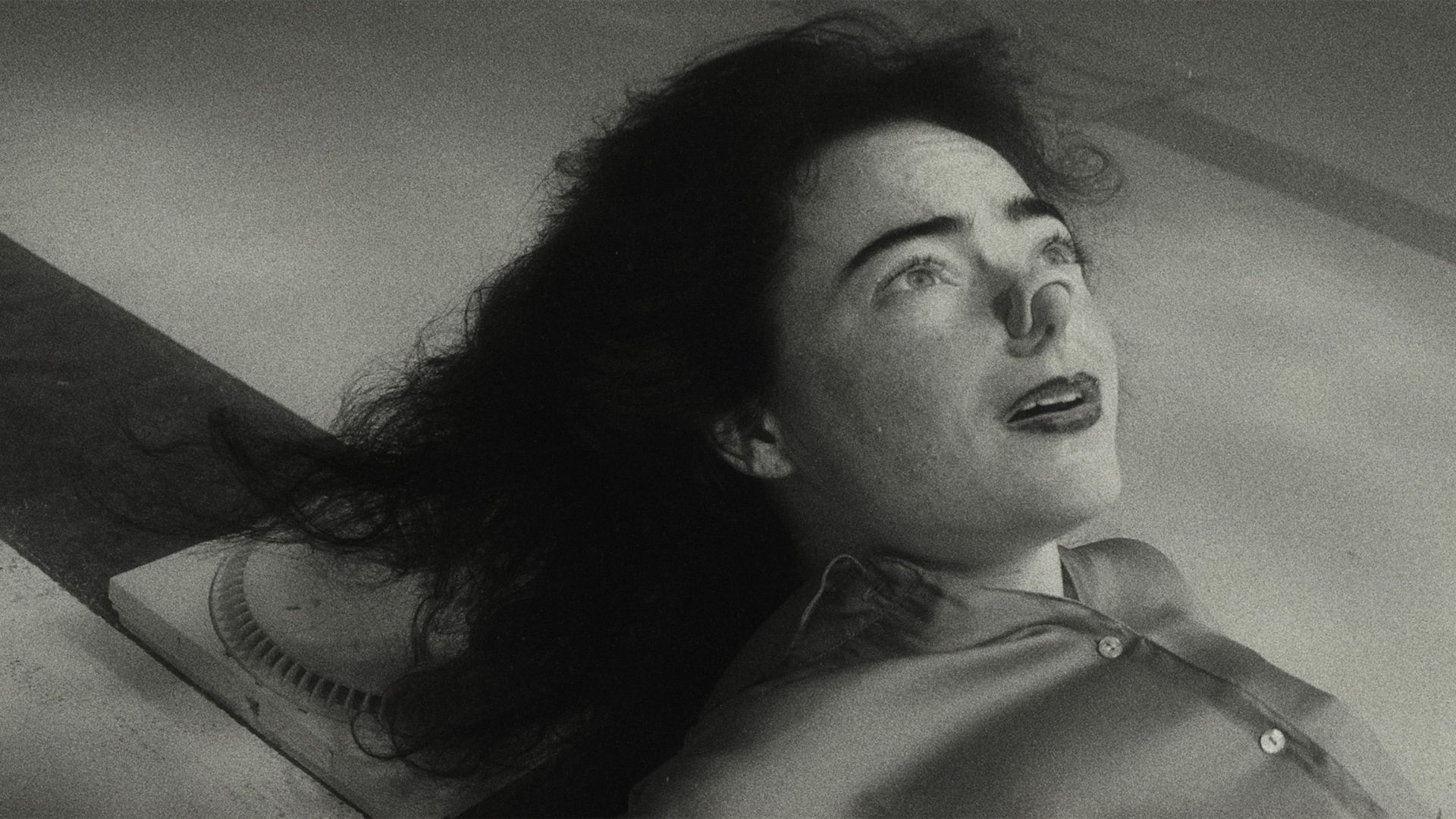 Tipos de Gentileza, com Emma Stone, estreia nas plataformas digitais; saiba onde assistir