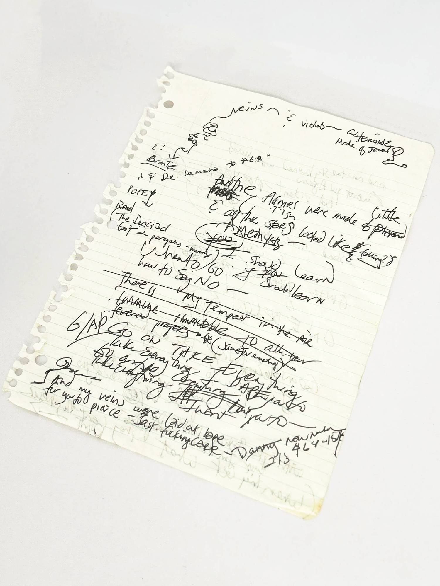 Leilão de letra de 'Violet', escrita à mão por Courtney Love