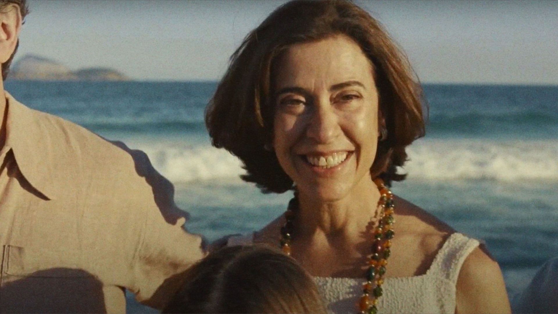 Fernanda Torres sobre indicações ao Globo de Ouro: "O Brasil vale muito a pena"