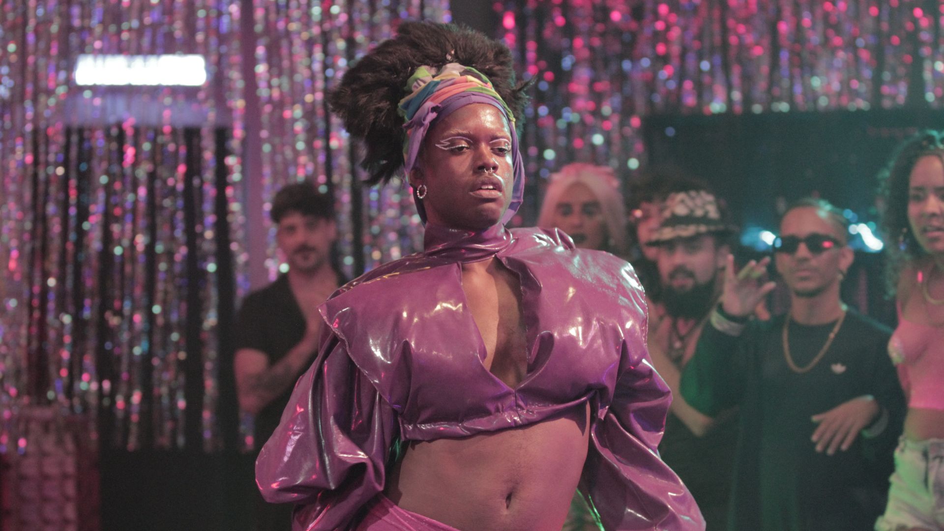 Salão de Baile foi feito para "compartilhar com o mundo as pessoas que nos inspiram", revelam diretoras Juru e Vitã (Foto: Paula Monte)