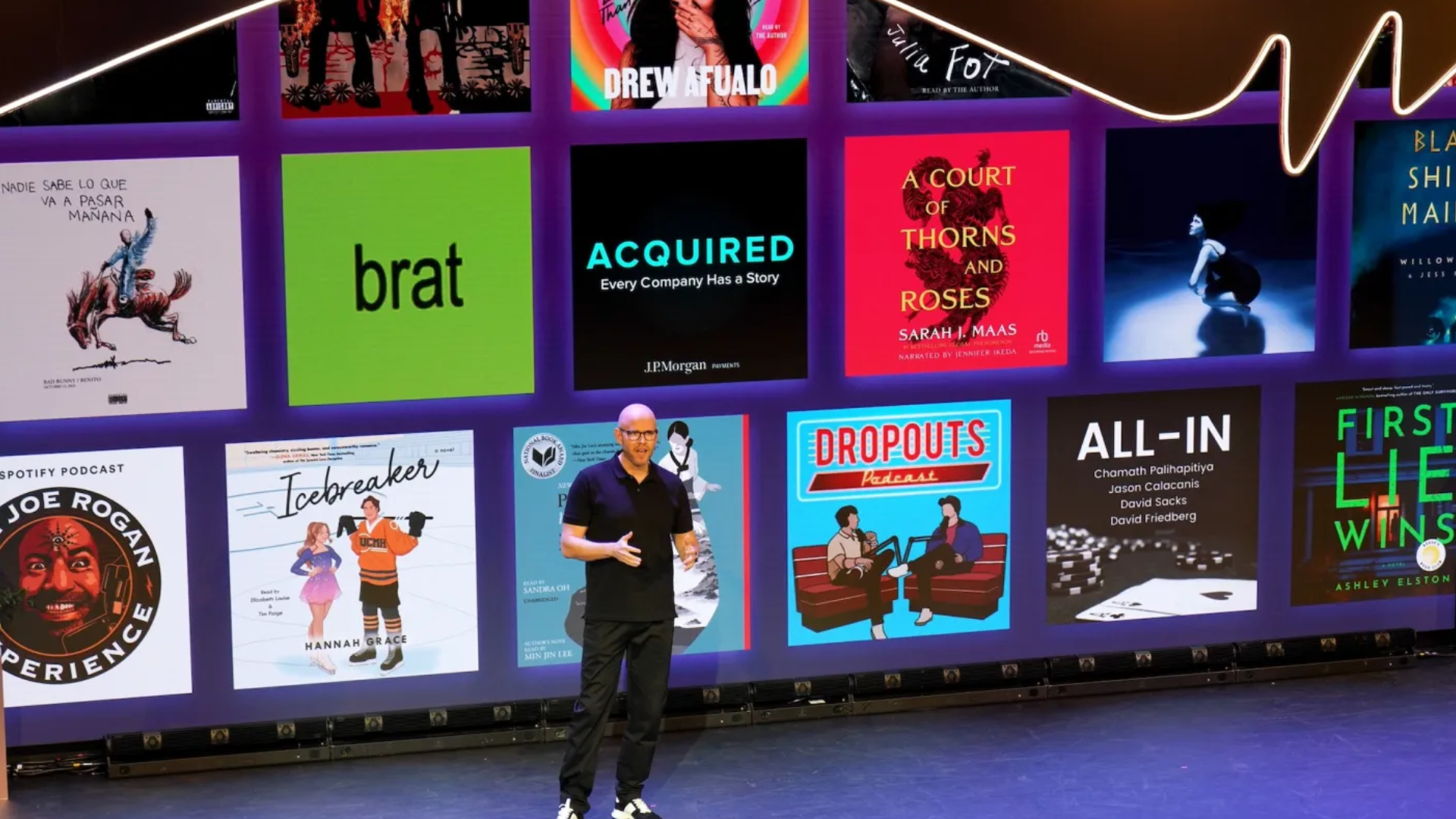 Daniel Ek, fundador e CEO do Spotify, fala no palco durante o dia do criador "Now Playing", organizado pelo Spotify em seu campus de Los Angeles em 13 de novembro de 2024. Gonzalo Marroquin/Getty Images para Spotify