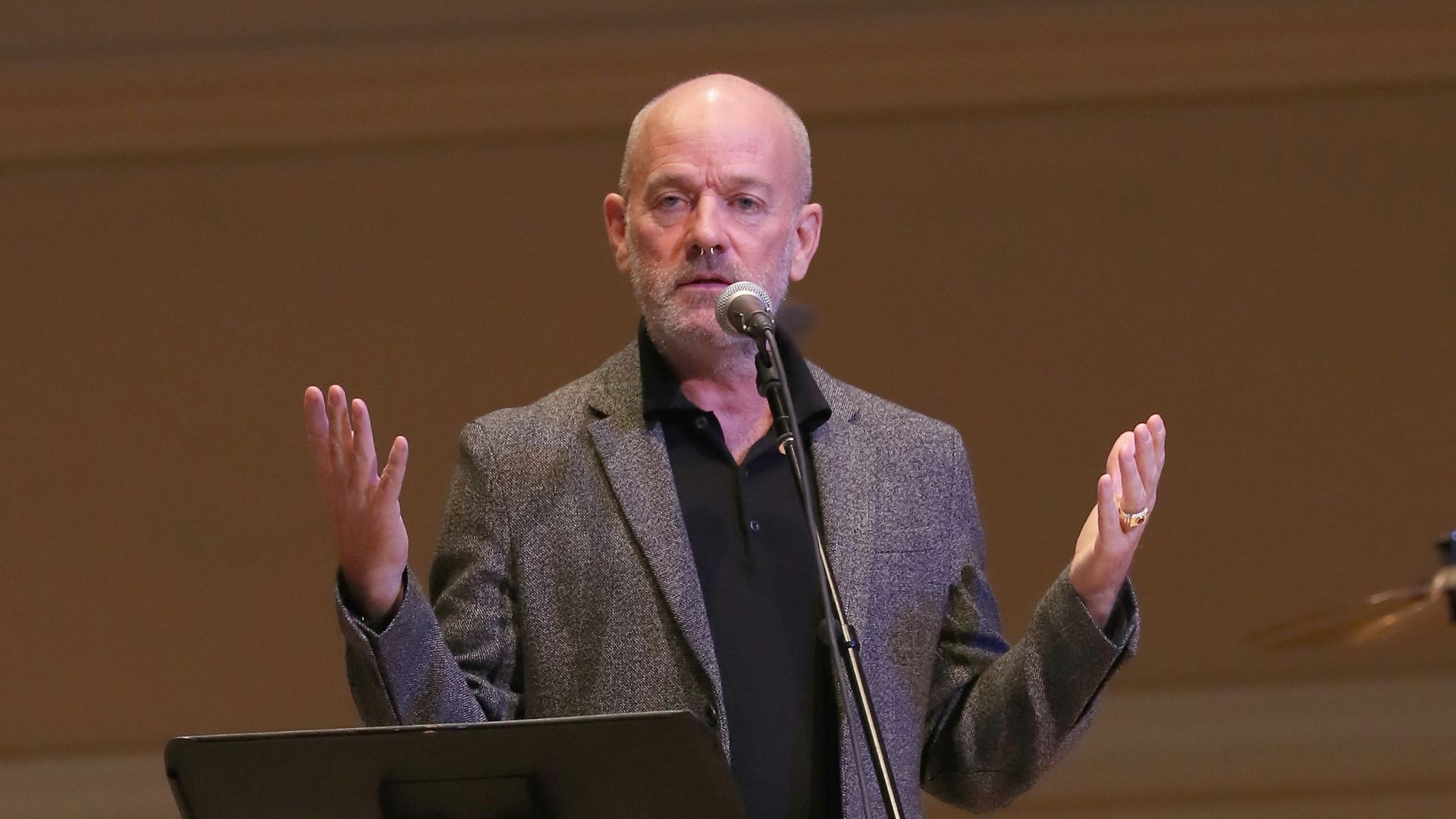 Michael Stipe, do R.E.M. (Foto: Kevin Kane/Getty Images for UNDP)