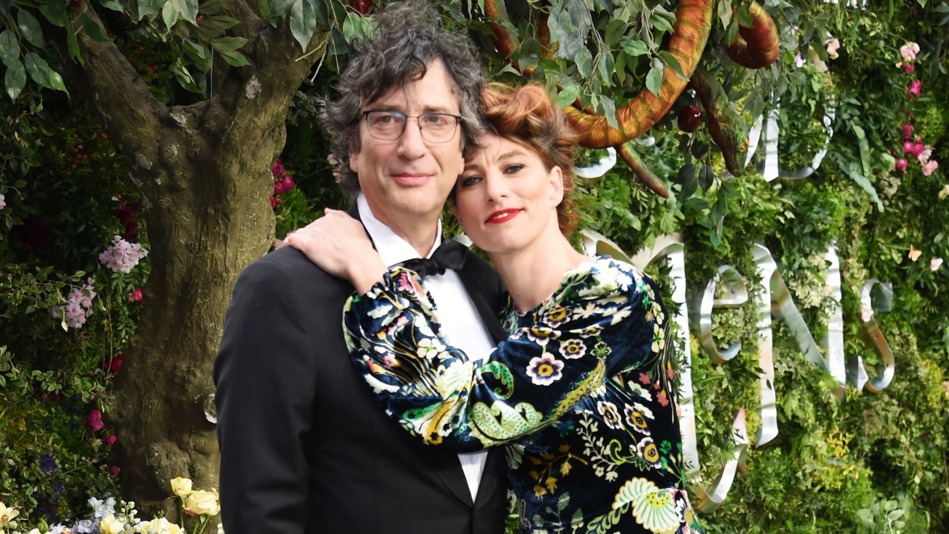 Neil Gaiman e Amanda Palmer em 2019, quando eram casados (Foto: David M. Benett/Dave Benett/WireImage)