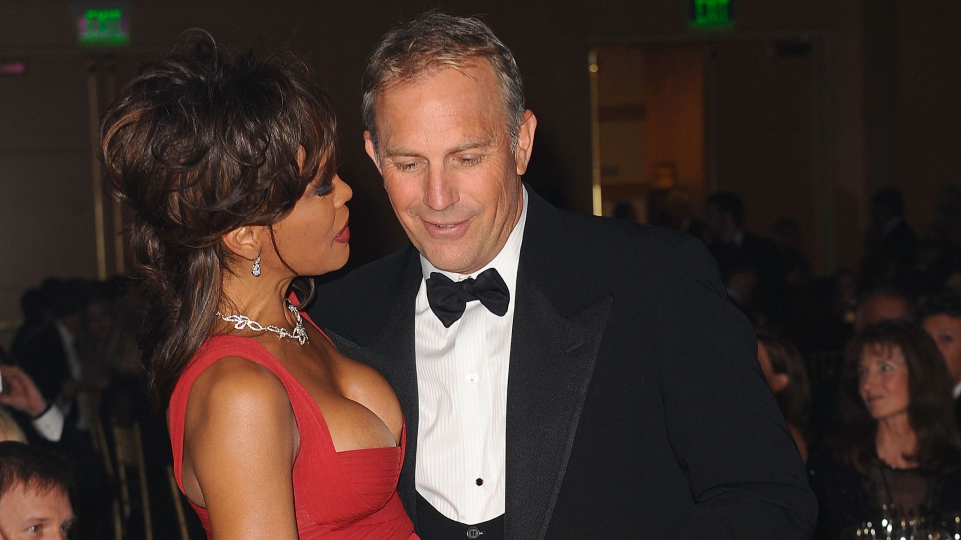 Whitney Houstone e Kevin Costner (Foto: Michael Caulfield/WireImage)