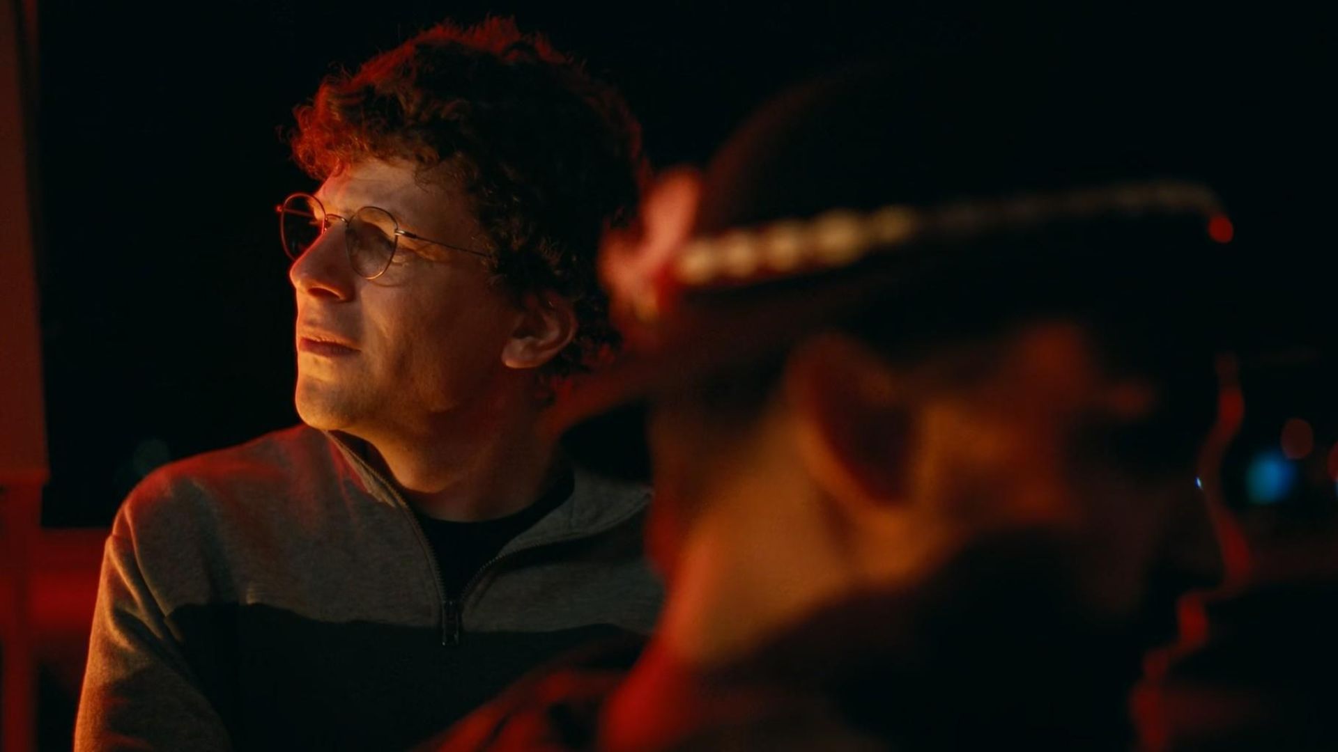 A Verdadeira Dor questiona que tipo de dor consideramos válida, afirma Jesse Eisenberg