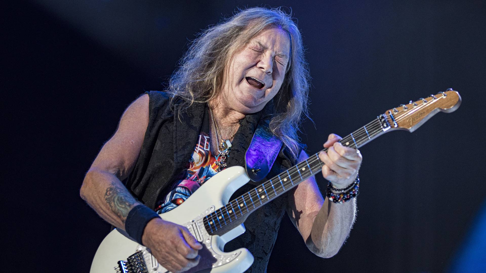 Dave Murray, guitarrista do Iron Maiden, em 2024