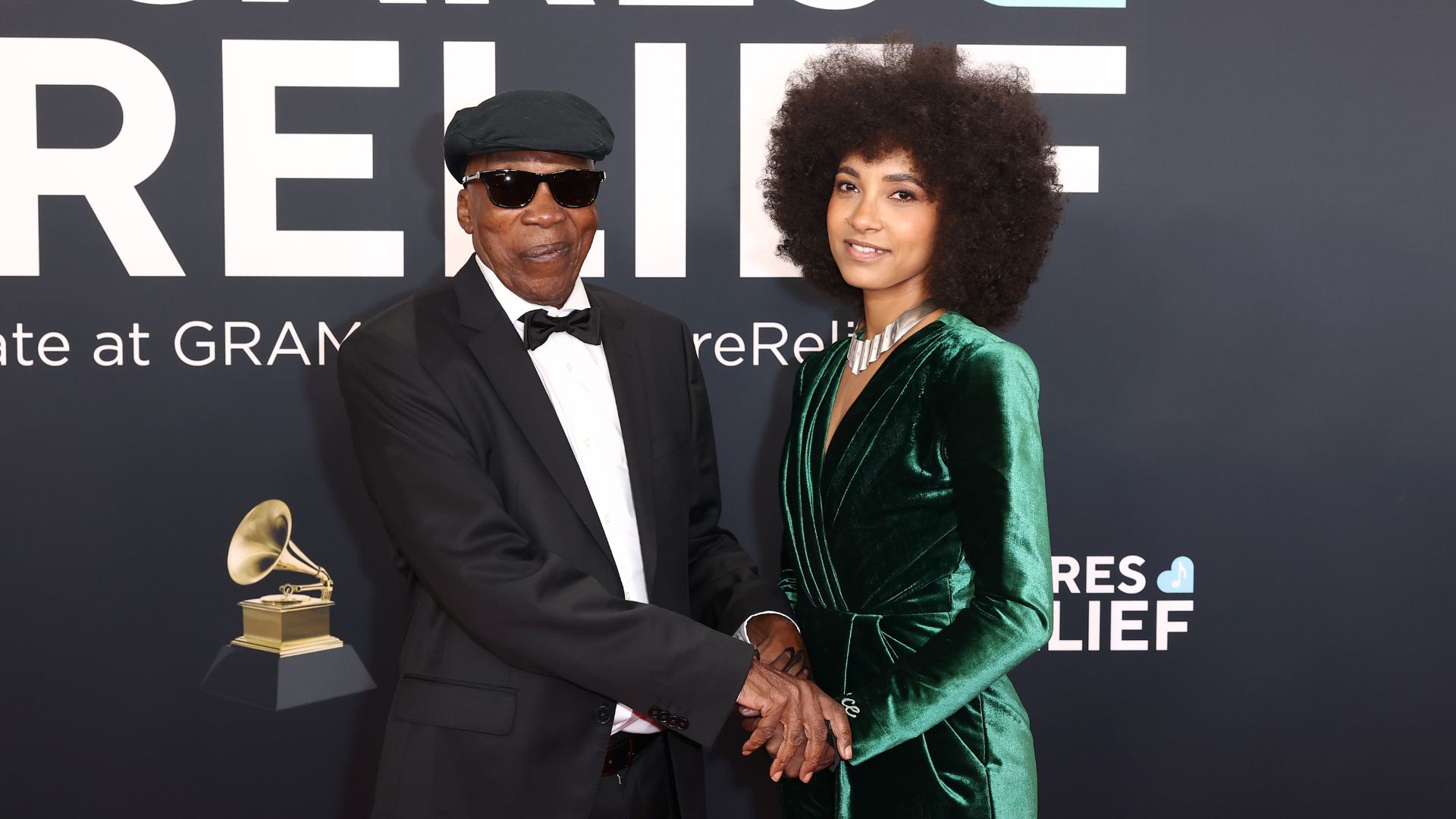 Milton Nascimento e Esperanza Spalding no tapete vermelho do Grammy 2025 (Foto: Matt Winkelmeyer/Getty Images for The Recording Academy)